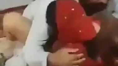 Pakistani sex MMS of a Maulana fucking his maid secretly