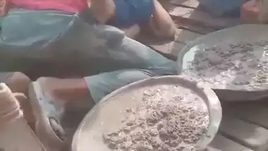 Bihari sex video of a Patna girl getting fucked by a mason