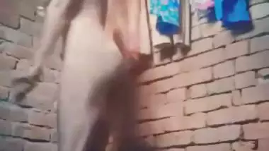 Dehati desi bathing merged video leaks