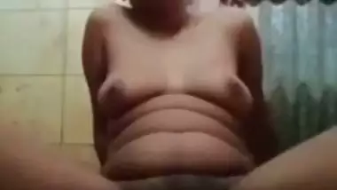 Barishal BD girl pussy fingering selfie